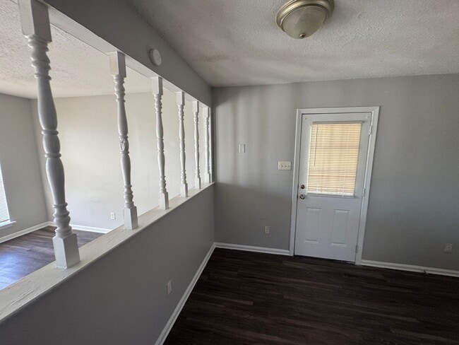 Photo - 1274 Parkrose Rd