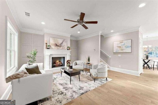 Photo - 502 Washington St NW