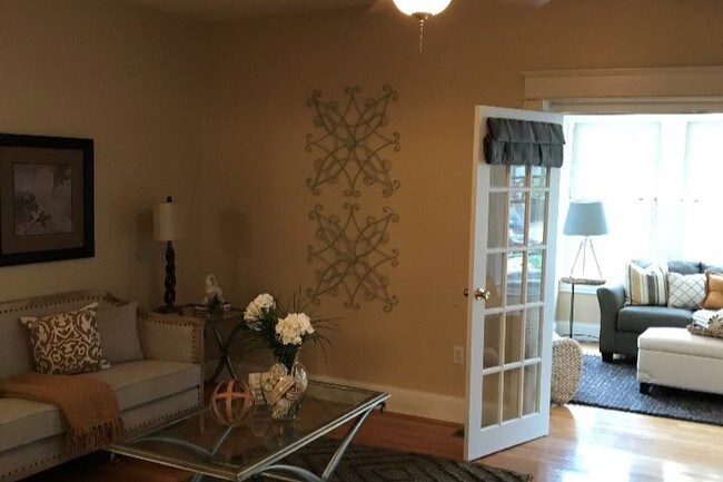 Photo - 2056 Lafayette Ave Unit 1E