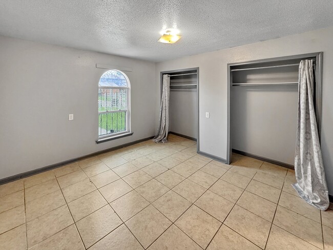 Photo - 7849 Sail St