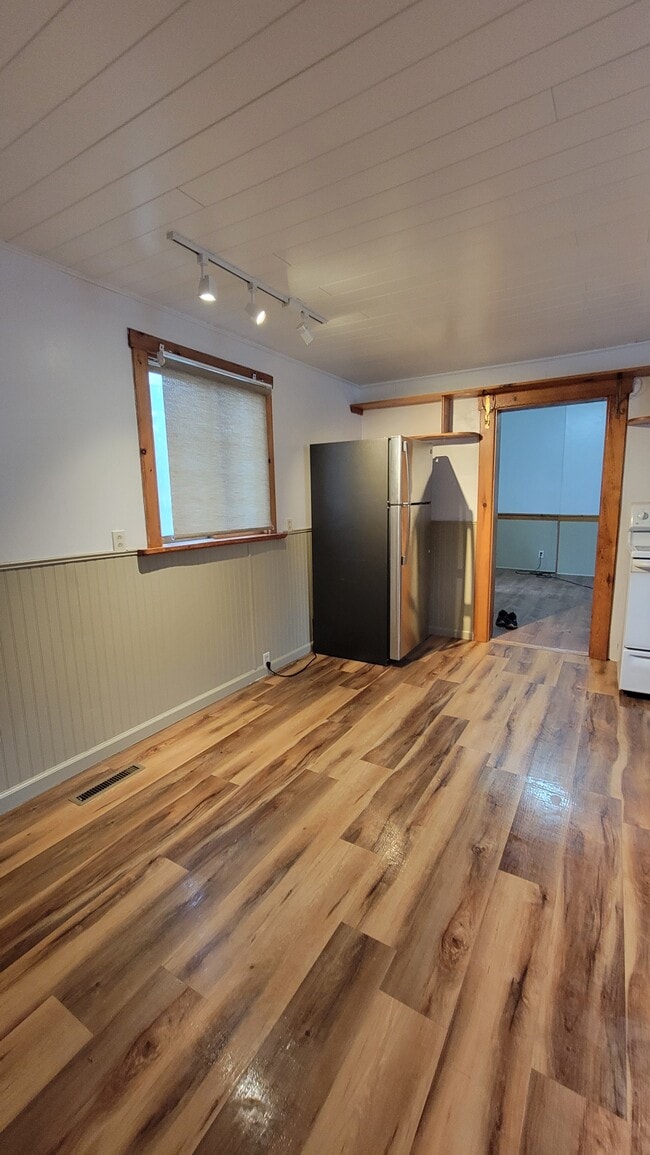 Photo - 441 Second St