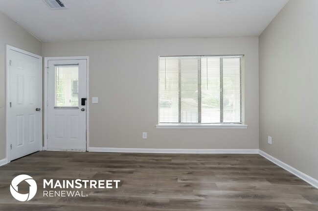 Photo - 8415 N Pond Ct