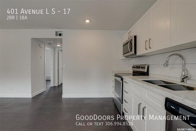 Photo - 401 Avenue L S