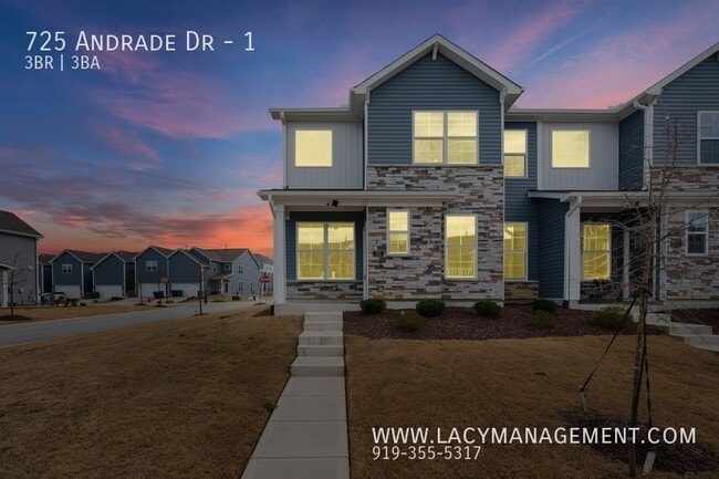 Photo - 725 Andrade Dr