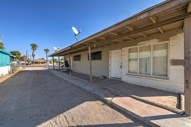 Photo - 251 W Northern Ave Unidad B