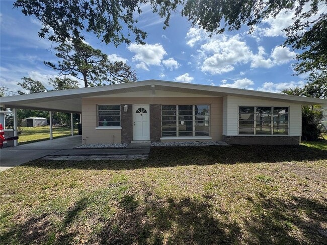 Photo - 1609 Banyan Dr House