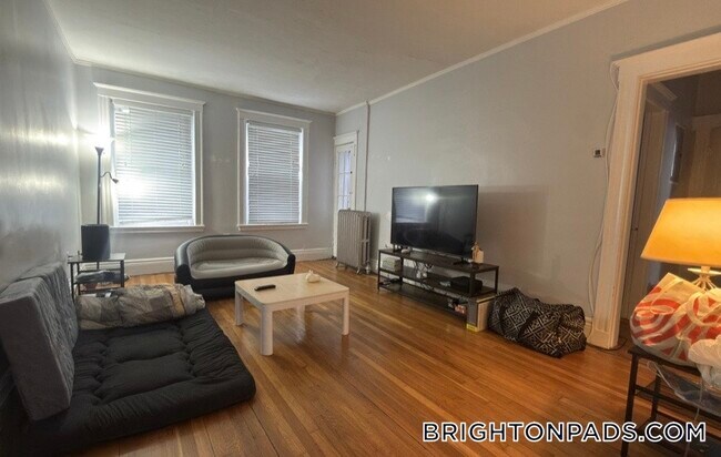 Photo - 1746 Commonwealth Ave Unidad 12A