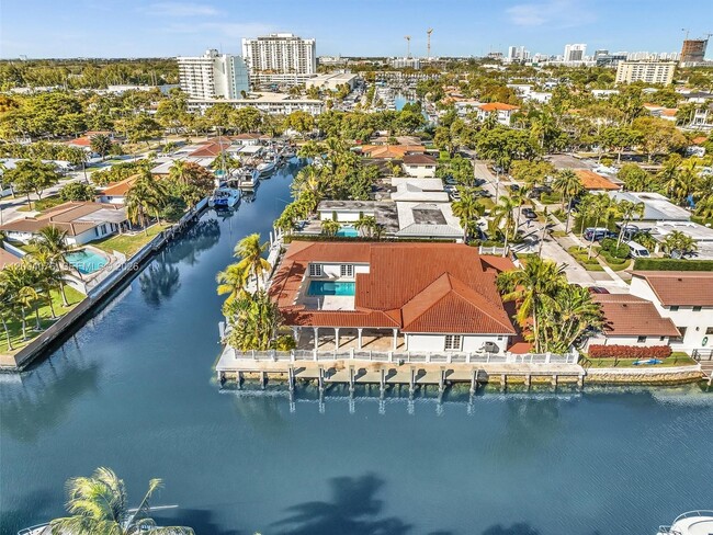 Building Photo - 12904 Banyan Rd