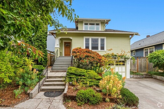 Building Photo - 5Bd/2Ba Seattle Home