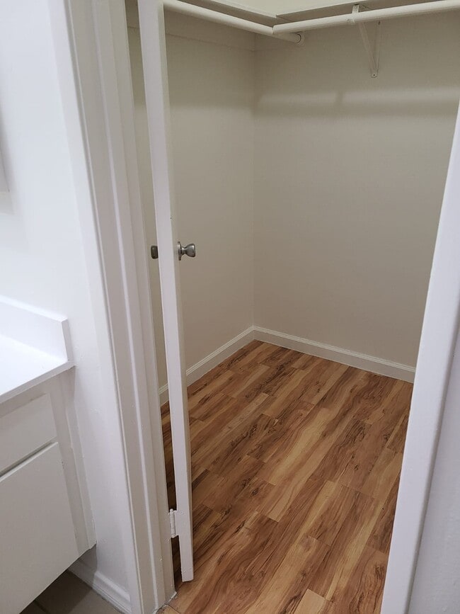 20954 Bryant St Unit 18