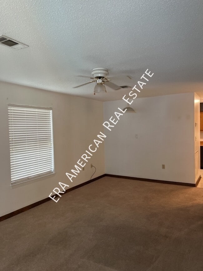 Photo - 93 Harris Rd NE