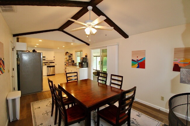 Building Photo - 1405 Abilene Dr