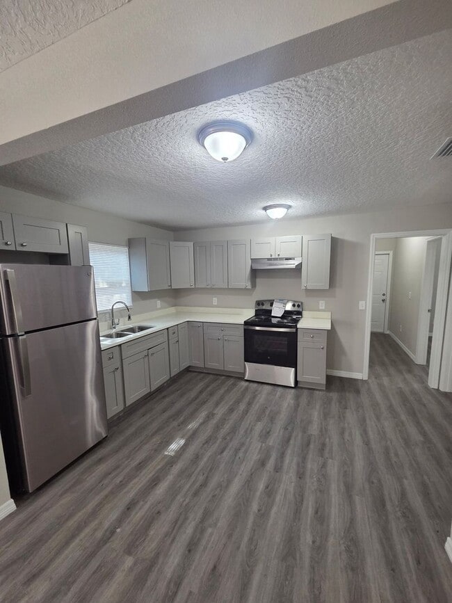 Photo - 3 bed 2 bath