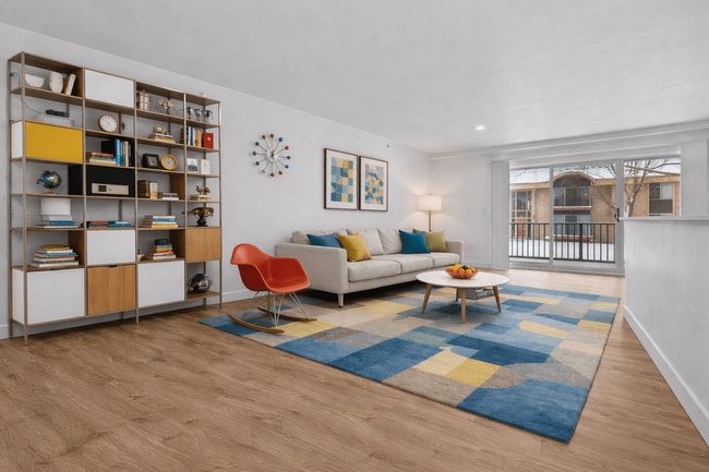 Photo - Cranbrook Centre - Southfield, MI