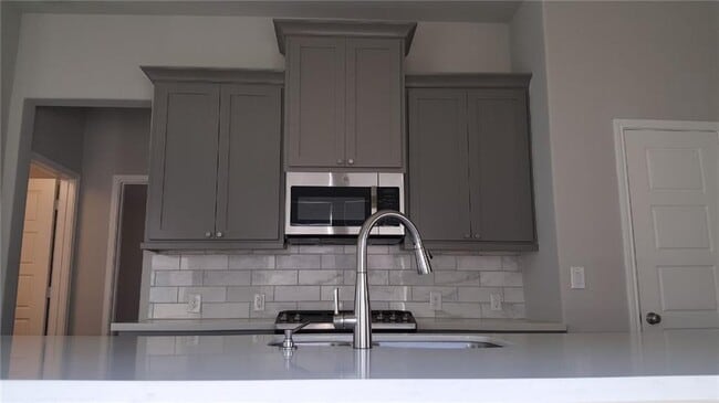 Photo - 212 Freeman Loop