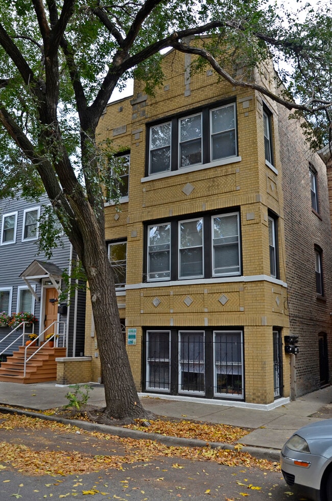 Building Photo - 2315 N Greenview Ave Unit CH
