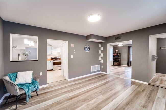 Photo - 208 S 7th St