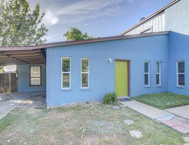 Photo - 1807 Briar Hill Dr
