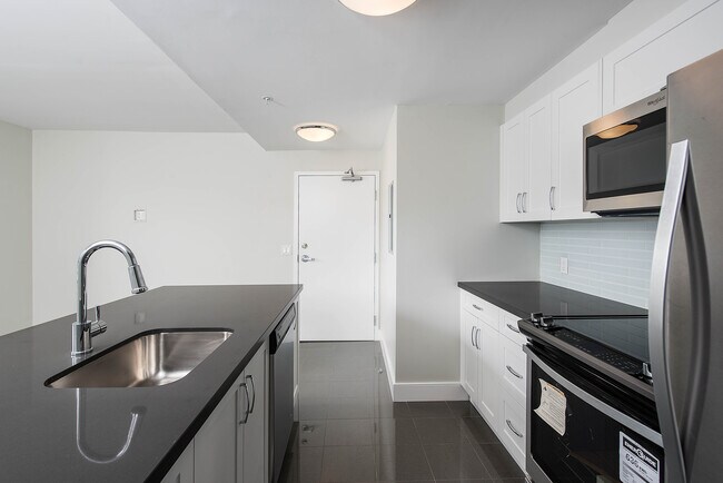 Photo - Valhalla Court II