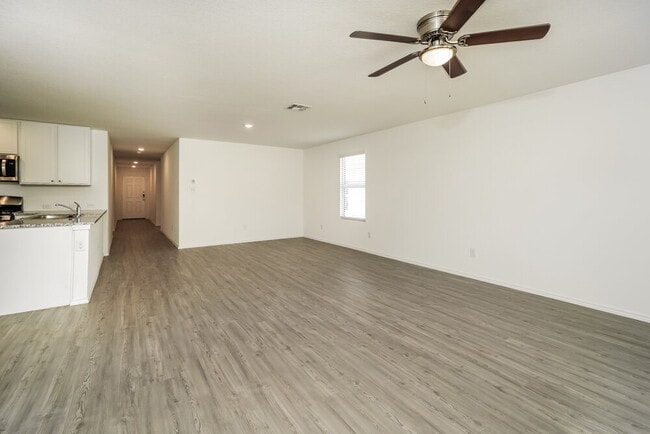 Photo - 13937 Reservoir Dr