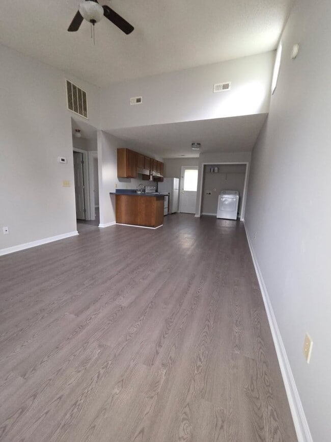 Photo - 309 E Spruce St Unit 309 B Spruce Street