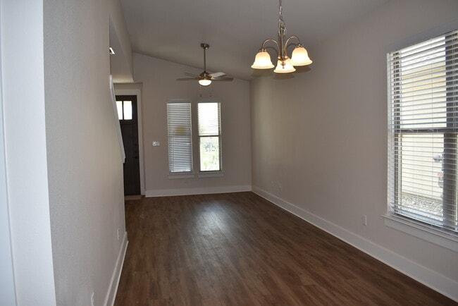 Photo - Windermere Parke Garden Villas