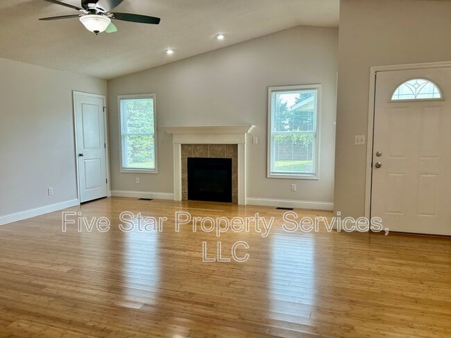 Photo - 1420 School House Ln
