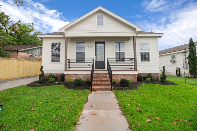 Photo - 820 Calvert St