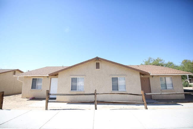 6313 Palo Verde Ave Unidad B