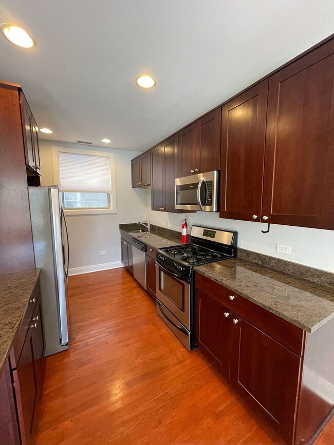 Photo - 1448 W Thorndale Ave Unit 1N