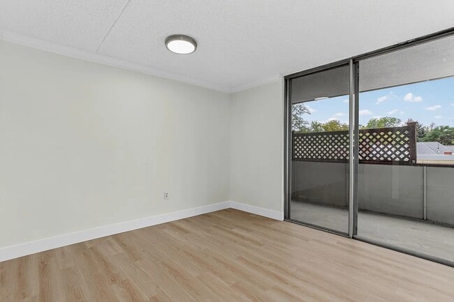 Photo - 1267 Lafayette St Unit 404