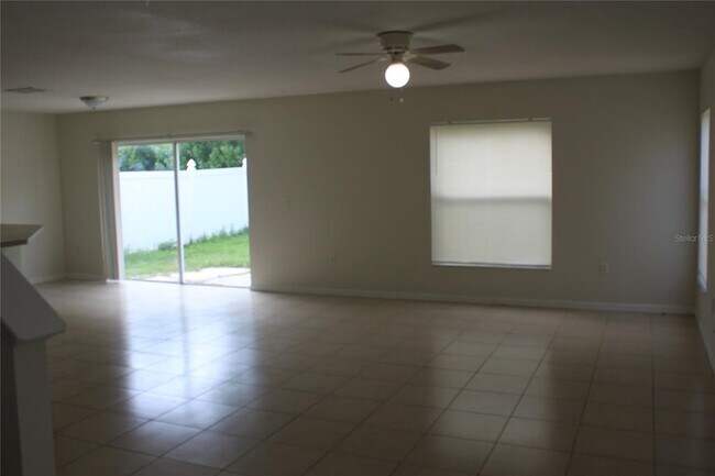 Photo - 215 Owenshire Cir