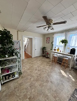 Photo - 156 Russell St