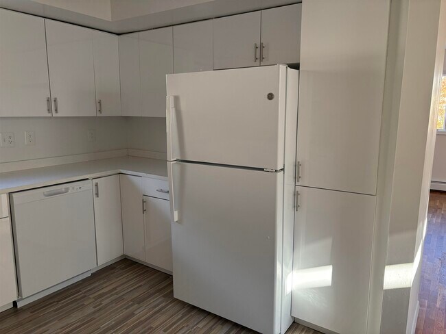 Photo - 6219 Polk St