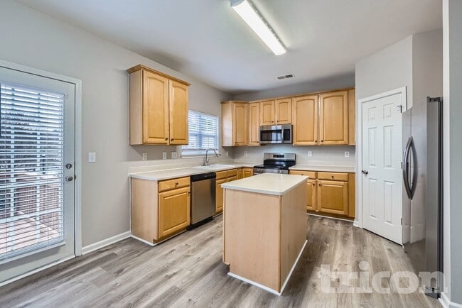 Photo - 6748 Mountain Majesty Way