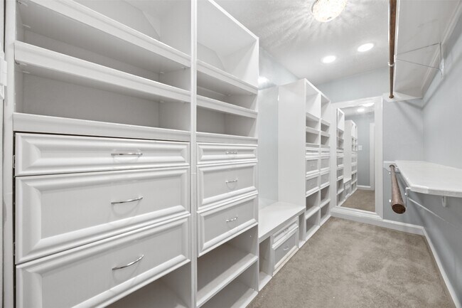 Photo - 1705 Althea Dr