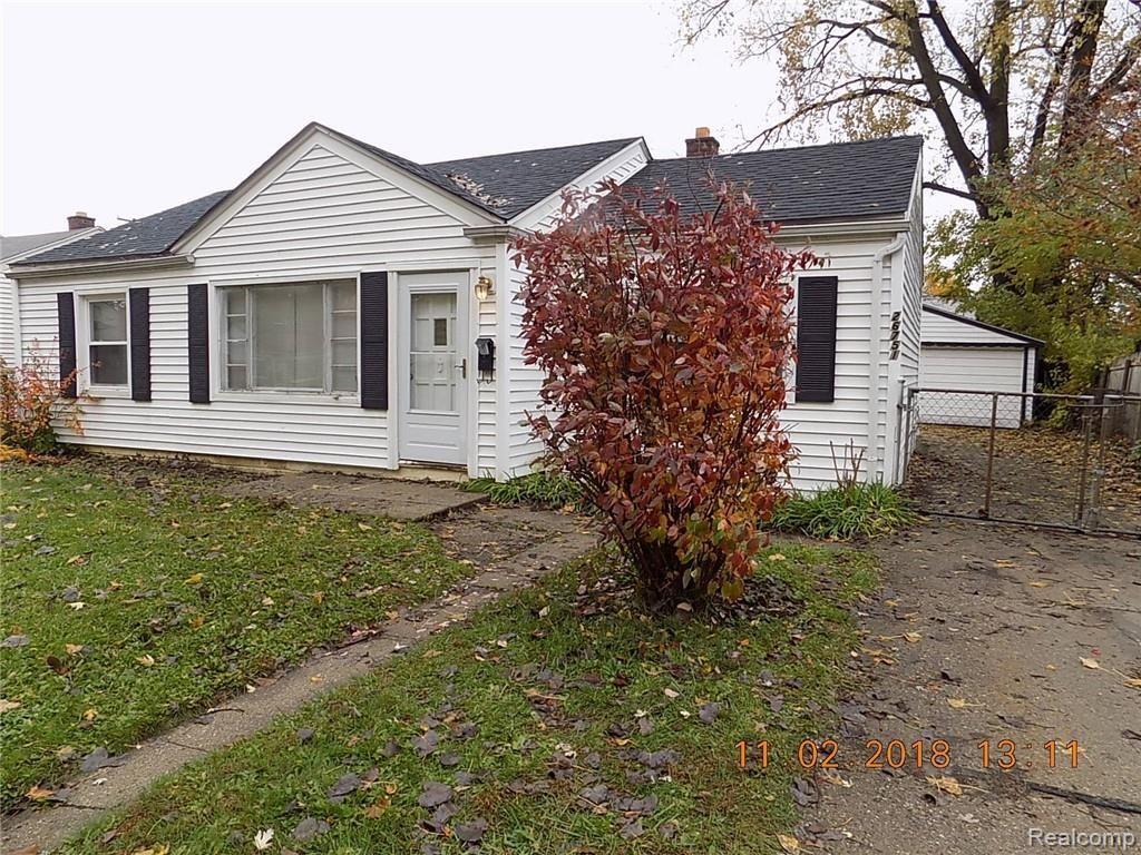 Photo - 26751 Belanger St