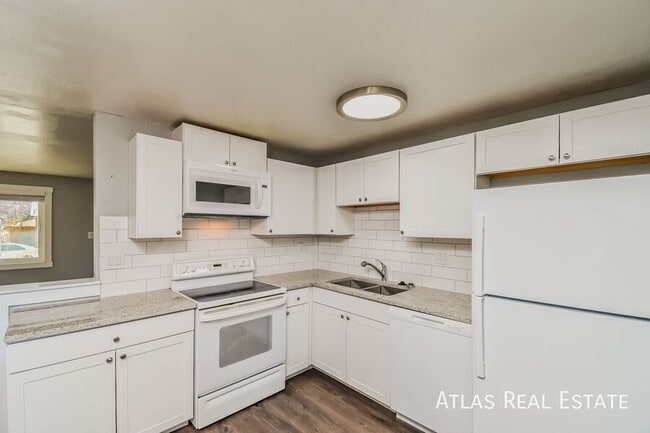 Photo - 4644 Scenic Cir