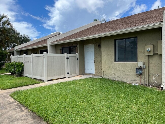 Photo - 10295 Boca Bend W Casa