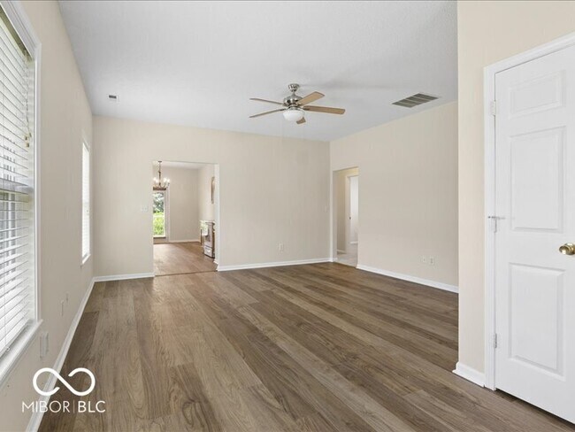 Photo - 15501 Wandering Way