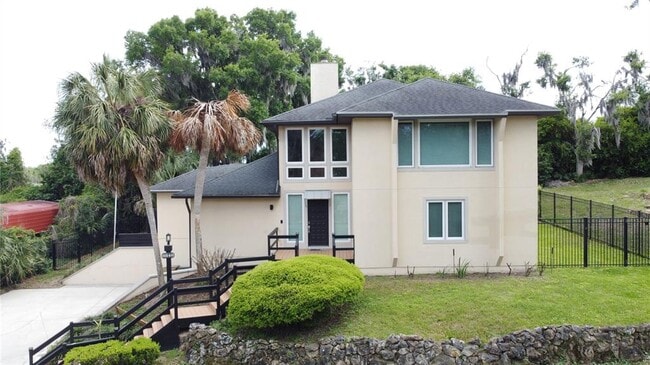 Photo - 6846 Lake View Dr