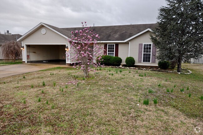 Building Photo - 2312 Manchester Dr Rental