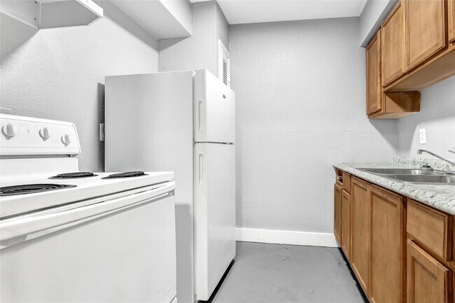 Building Photo - 3802 Dabney St Unit 1
