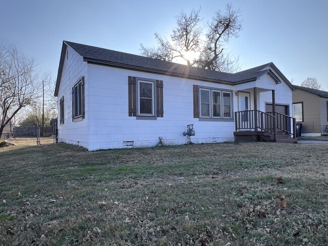 Photo - 6800 NW 39th Expy