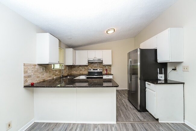 Photo - 4275 Bradley Dr SW