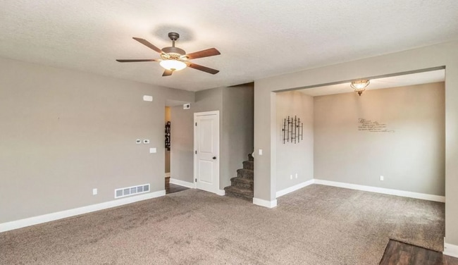 Photo - Sublease - 3 Bedroom Townhome Available Ja...