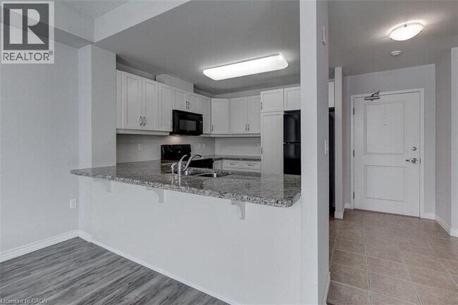 Photo - 125 Wilson St W Unit 212