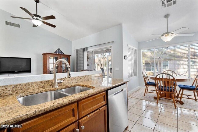 Photo - 1830 E Westchester Dr