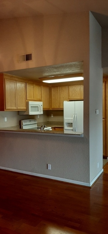 Photo - 427 W Laurel Dr Unit L