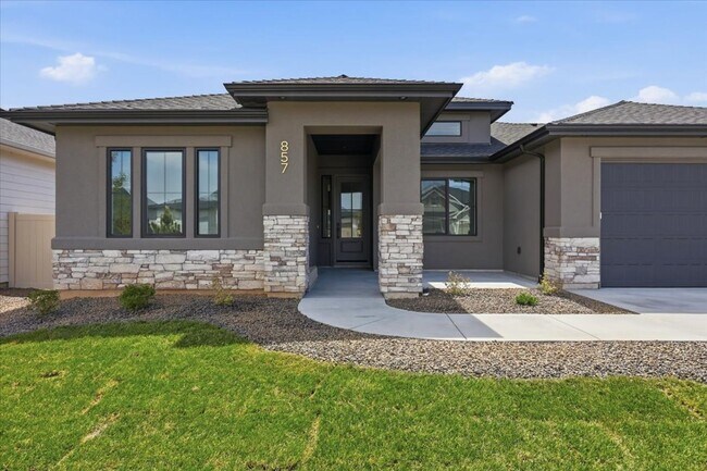Photo - Brand New 3 Bed 2.5 Bath Model Home With 4 Car Garage